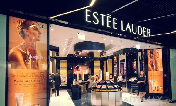 雅诗兰黛集团高层调整 任命Janet Saunders为副总裁 美妆行业 / 2016-03-14雅诗兰黛集团高层调整 任命Janet Saunders为副总裁(图1)