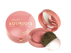 美妆行业 / 2014-09-30屈臣氏国庆的华丽穿越 美丽秘籍逐一奉送 - ��ý���鱨��վ