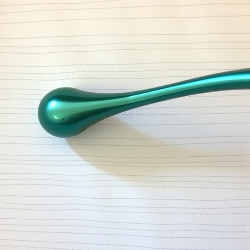 男士素颜霜好用吗？我用30天实测：适合谁、怎么选、怎么涂才不翻车(图1)