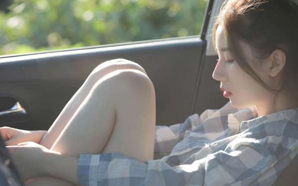 黑眼圈和眼袋的终极解决方案，竟然只需这些简单步骤！