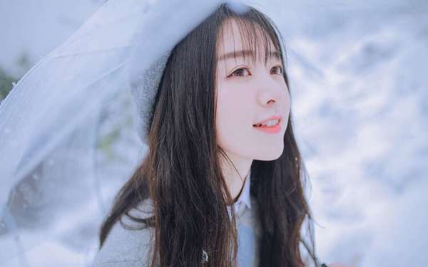 三亚人皮肤黑又敏感咋办？ - 芸彩彩美妆咨询