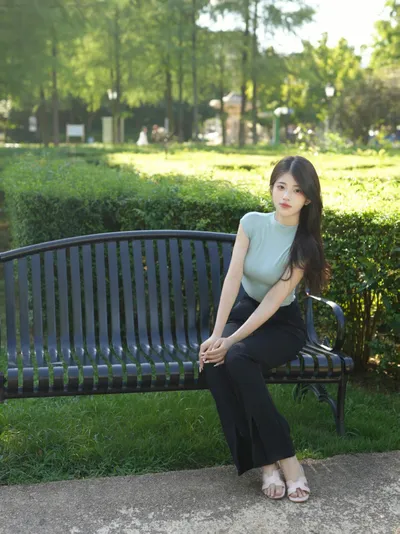 国内医科大学教授强烈推荐，这款美白精华竟然比大牌还好用(图1)