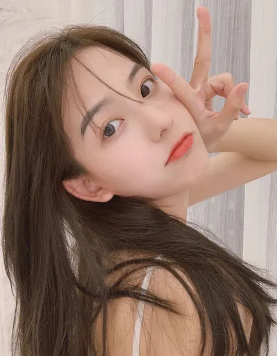 眼霜用错时间等于白涂，不同年龄段正确用法竟然差这么多(图1)