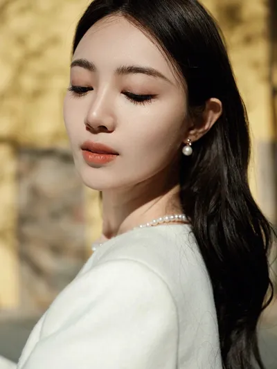 90%的人用错亮白精华，3个秘密步骤让效果翻倍(图1)